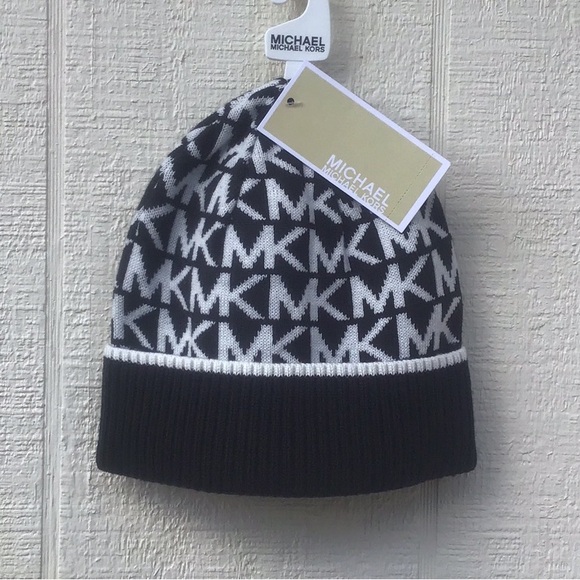 Michael Kors MK logo black white contrast beanie - Picture 1 of 15